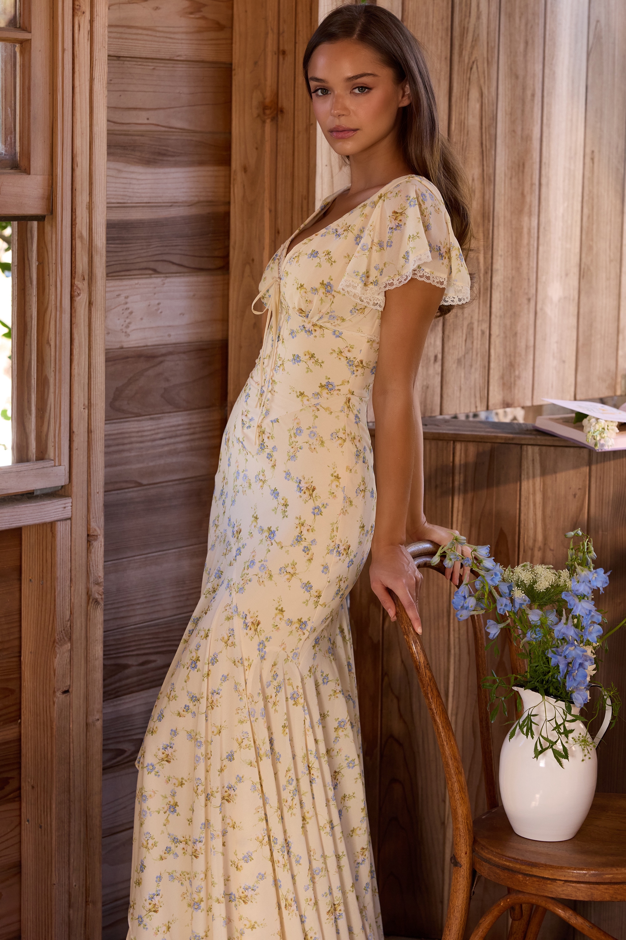 'Amina' Lemon Floral Print Georgette Maxi Tea Dress 'Amina' Lemon Floral Print Georgette Maxi Tea Dress